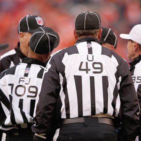 Do NFL Officials Earn? How much is it?