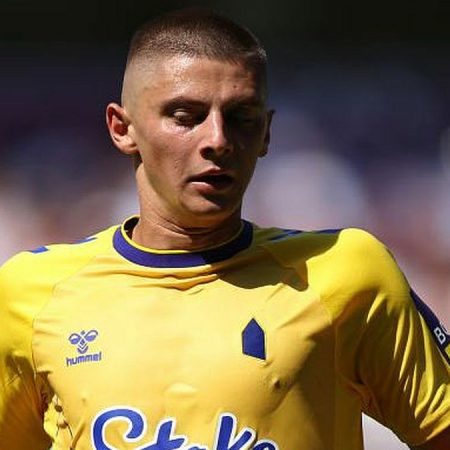 “Mykolenko didn’t shine this season, but today he was great”: Everton fans’ reaction to the Ukrainian’s performance