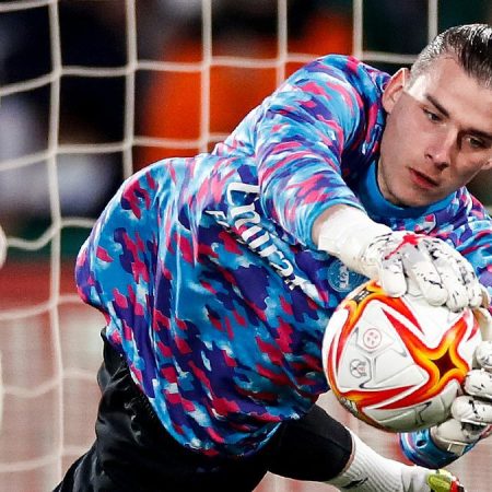 “Lunin finishes his ‘last’ season at Real: Andrei’s wife hints at moving, Ancelotti doesn’t let him say goodbye”