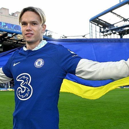 “Warm greetings from Mudrik: Chelsea winger sends ‘gift’ to occupiers – photo of present from Mikhail”