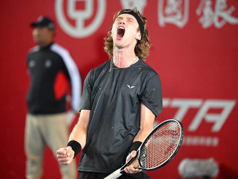 Teen wildcard Shang Juncheng’s run to the Hong Kong final ended by battling Andrey Rublev