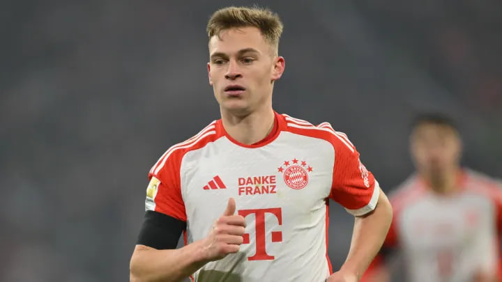 Barcelona and the EPL team are in talks with Michel; Kimmich is not available. Leading transfer rumors on January 17