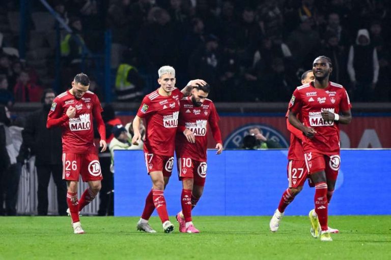 PSG blow a two-goal lead as strong Brest rallied for a draw