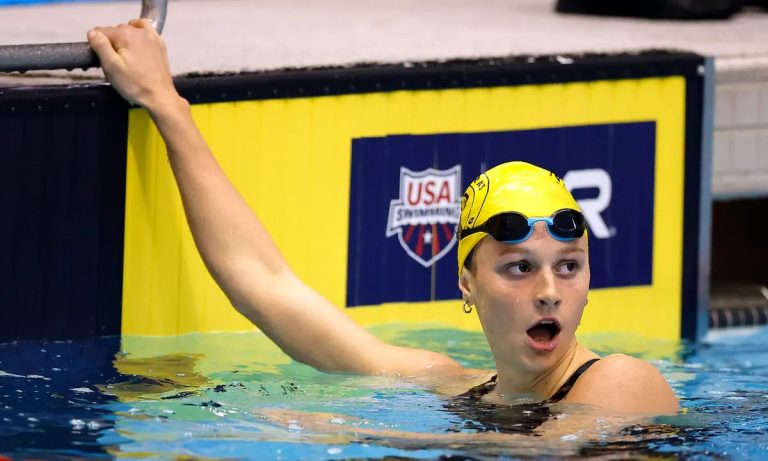 In the 800m freestyle, Summer McIntosh breaks Katie Ledecky’s winning streak