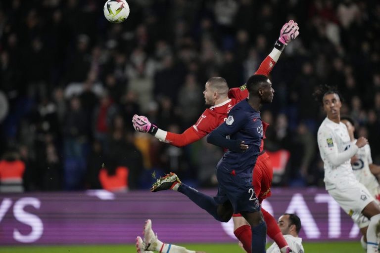 PSG Overcome Slow Start to Secure Victory Against Lille