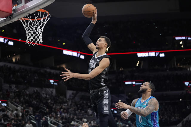 Victor Wembanyama of the Spurs in the West and Brandon Miller of the Hornets in the East were awarded Rookies of the Month