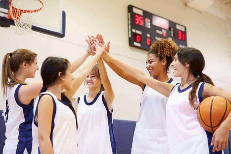 5 Tips to Help Your Youth Sports Team’s Teamwork