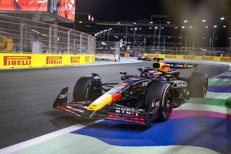 Max Verstappen Extends Dominance with Commanding Victory at Saudi Arabian Grand Prix