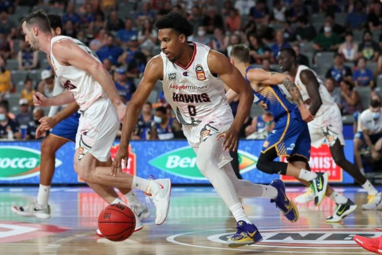 NBL Semifinals Showdown: Melbourne United vs. Illawarra Hawks on March 13, 2024