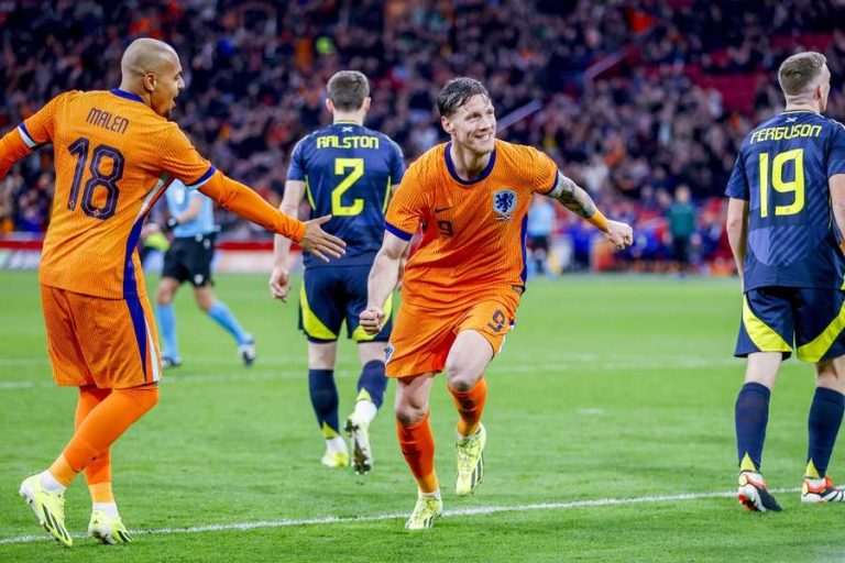 Dominant Netherlands Cruise to 4-0 Victory over Scotland in Amsterdam