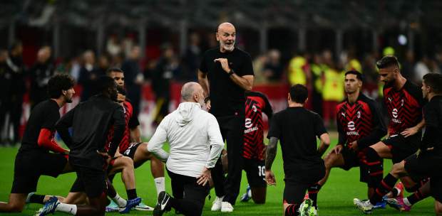 Emotional Night Anticipated as AC Milan Face Fiorentina