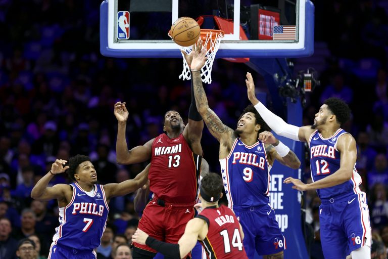 NBA Recap: Sixers Edge Heat, Bulls Overwhelm Hawks in Play-In Tournament