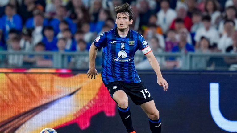 Atalanta’s Marten de Roon Confident ‘Invincible’ Leverkusen Can Be Beaten