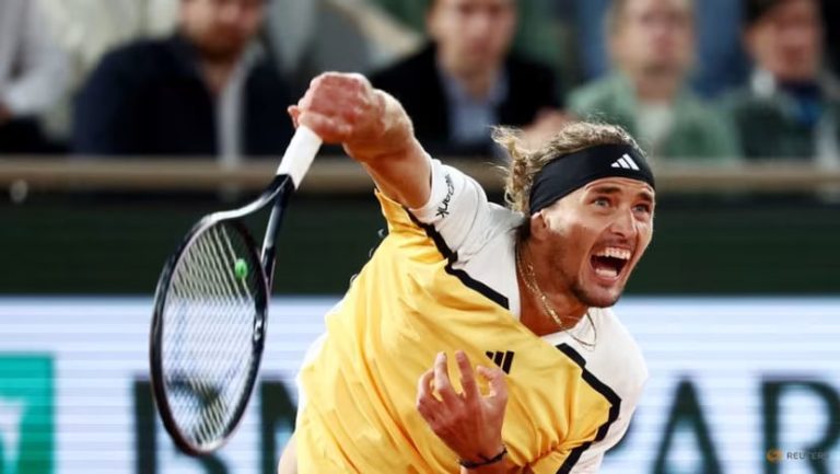 French Open Semis: Alex Zverev Beats Alex De Minaur