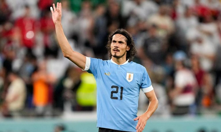 Edinson Cavani Bids Farewell to International Football with Uruguay