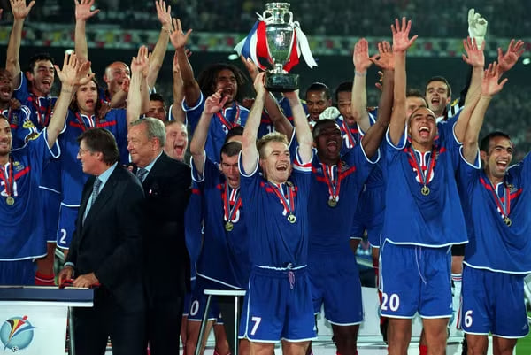 EURO Rewind: Zidane Shines as France Clinch European Glory