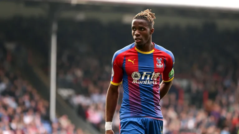 Wilfried Zaha: Merson cảnh báo ngôi sao Palace trước động thái của Arsenal với sự so sánh của Darwin Nunez