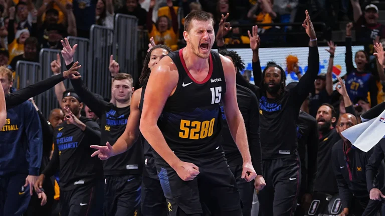 Bậc thang MVP của Kia: Nikola Jokic, Joel Embiid dẫn đầu