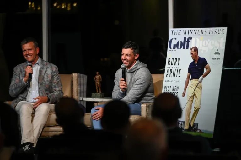 Rory McIlroy khi nhận giải Arnie: ‘Không có hình mẫu nào trong môn đánh gôn lớn hơn Arnold Palmer’