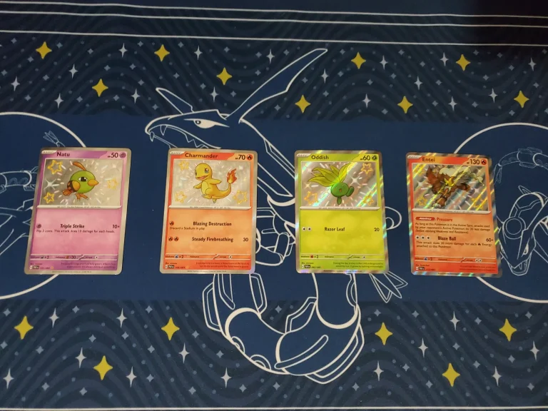 Cách mở Pokémon TCG: Paldean Fates ETB và Shiny Charizard